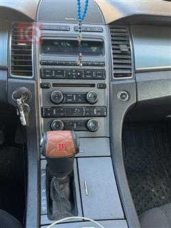 Ford Taurus